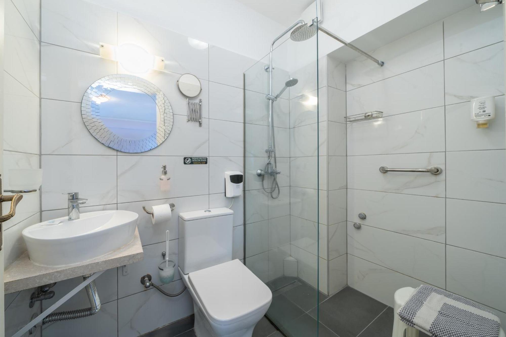 Stella Aparthotel 3*